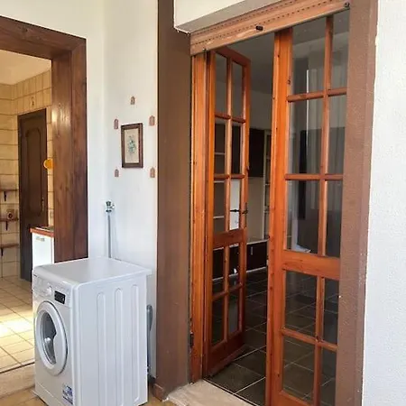 Διαμέρισμα Holiday Home *